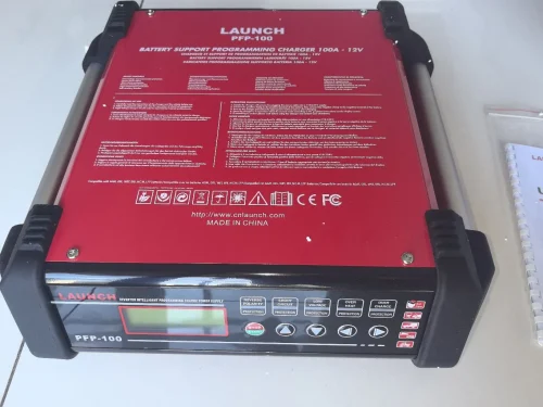 جهاز LAUNCH PFP-100 – شاحن بطارية احترافي وبرمجة فلاش متقدمة